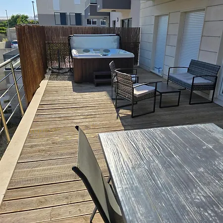 Blackpearl Apartment