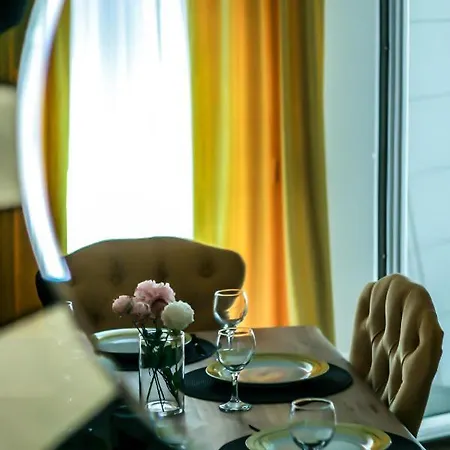 Blackpearl Apartment