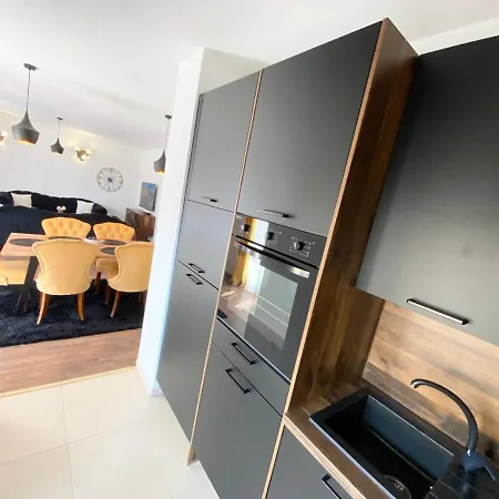 Blackpearl Apartment